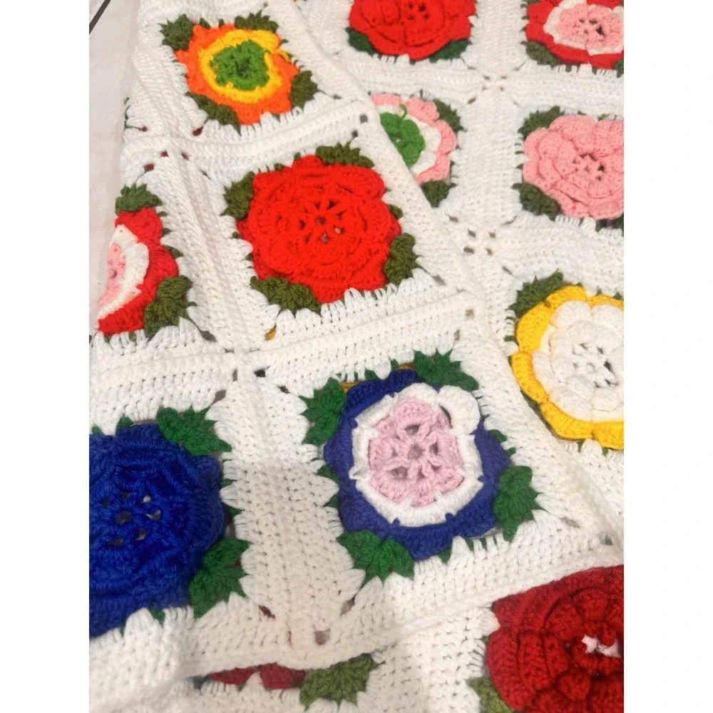Vintage Granny Squares White Afghan Throw Blanket 3d Crochet Flowers Handmade